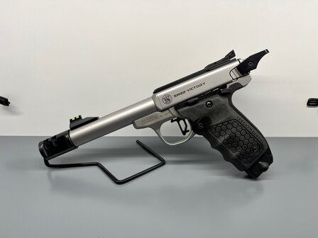 Used Smith &amp; Wesson SW22 Victory Tandemkross .22LR