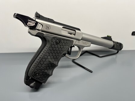 Used Smith &amp; Wesson SW22 Victory Tandemkross .22LR