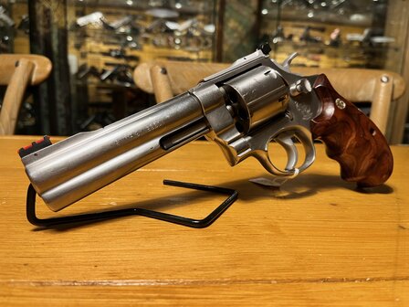 Used revolver Smith&amp;Wesson 627 .357 Magnum