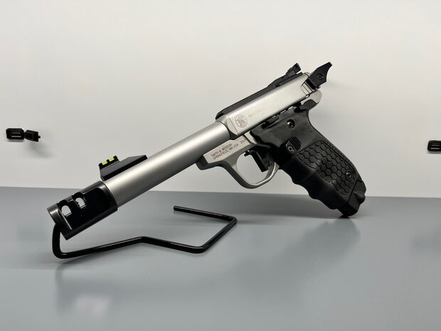 Used Smith & Wesson SW22 Victory Tandemkross .22LR