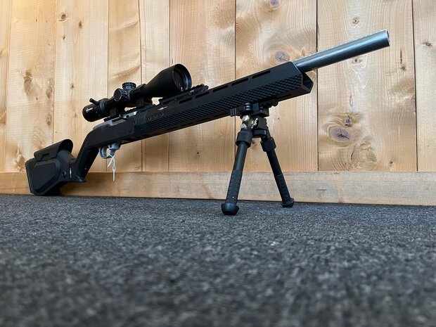 Gebruikte Ruger 10/22 Bullbarrel incl. Hera chassis - kijker - bipod