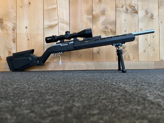 Gebruikte Ruger 10/22 Bullbarrel incl. Hera chassis - kijker - bipod