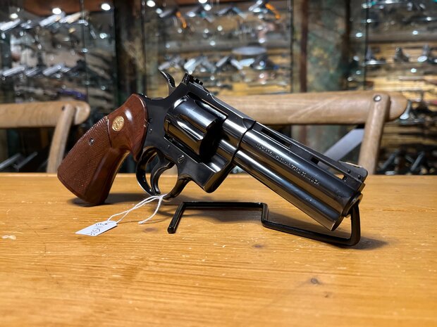 Gebruikte Colt Python 4" Geblauwd