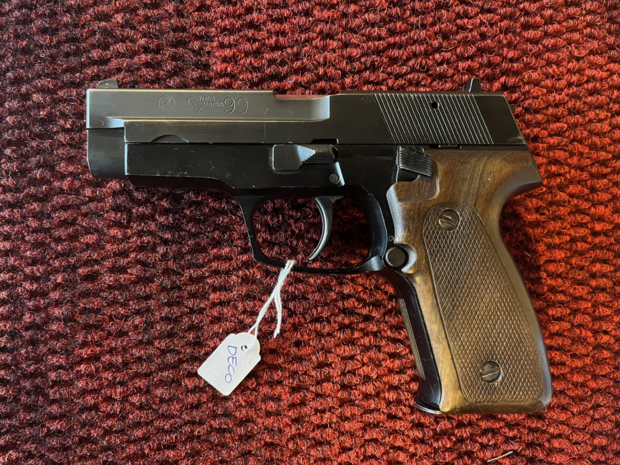 Zastava CZ P99 Pistool 9mm Para (gedeactiveerd)