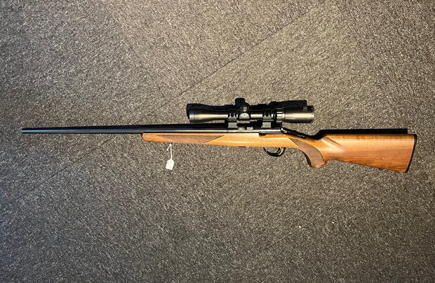 Gebruikte Browning X-Bolt .22LR incl 3-9x32mm scope