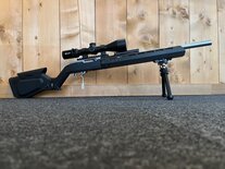 Gebruikte Ruger 10/22 Bullbarrel incl. Hera chassis - kijker - bipod