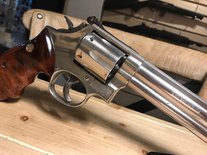 Smith & Wesson 686 Chrome 8" Loop *VERKOCHT*