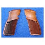 Checkered Houten Grips Browning Hi-Power